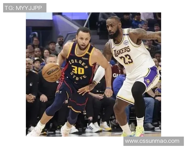 2015年NBA季后赛雷霆与勇士的巅峰对决回顾与精彩瞬间分析